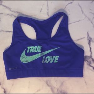 SOLD ✅ Nike Pro Women’s Sports Bra